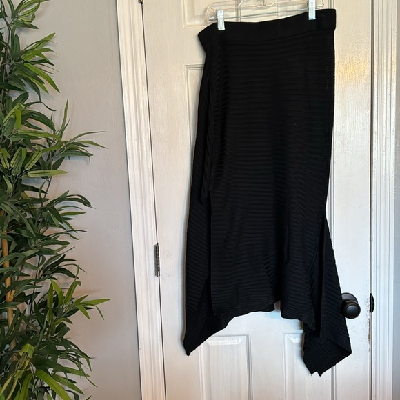 Do+BE black knitted asymmetrical skirtt NWT L - Picture 4 of 9